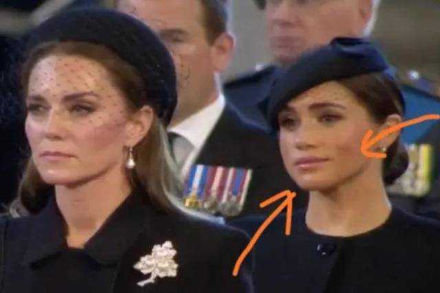 梅根在女王葬礼悼念仪式上轻蔑一笑，惹怒英国网友，她已经尽力了
